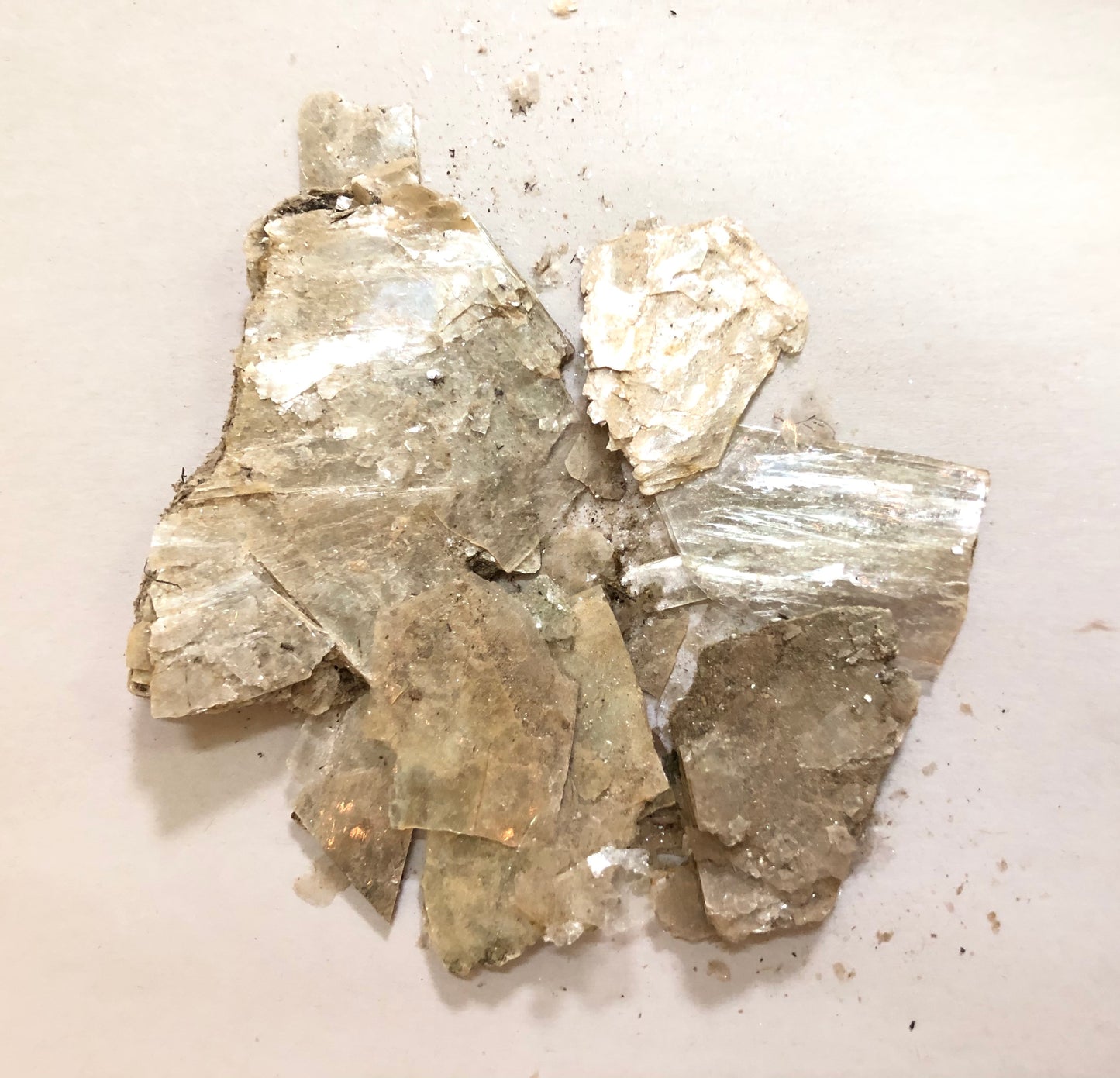 Natural Mica Flakes