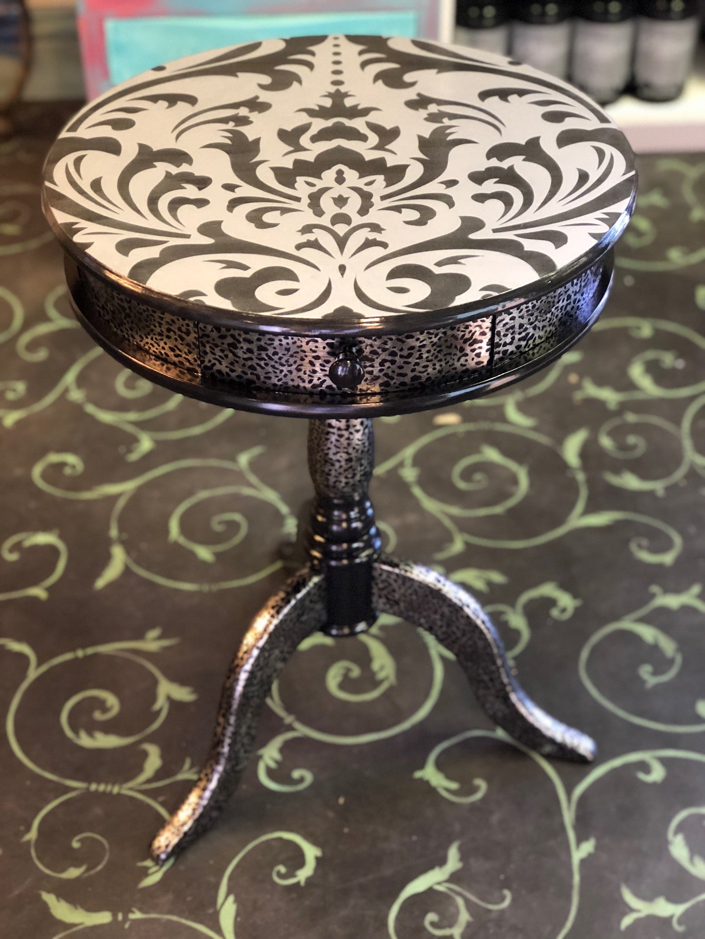 Leopard Table Product Kit